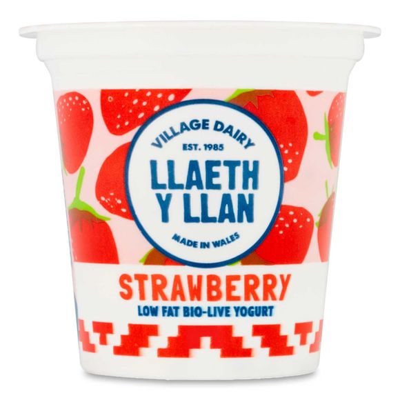 Village Dairy Llaeth Y Llan Strawberry Low Fat Bio-live Yogurt 125g